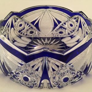 EXQUISITE CRYSTAL JEWELRY BOWL